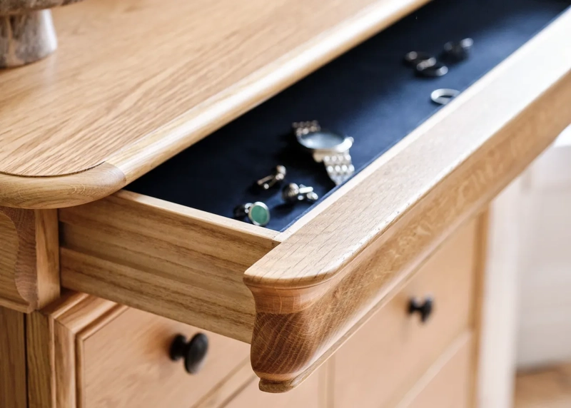 Willis & Gambier Bordeaux Wide 4+3 Drawer Chest